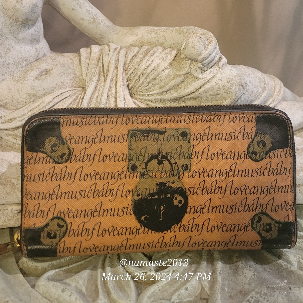 L.A.M.B. Gwen Stefani Trompe L'oeil Wallet Cursive Designer Leather Vintage #746